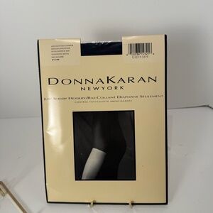Donna Karan Midnight Blue (Navy) Just Sheer Control Top Pantyhose M